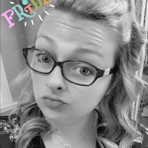 Meet your Posher, Fallon